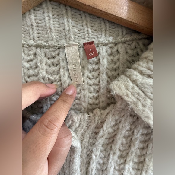 Pilcro Cream Sweater with Yellow Flower - Picture 5 of 8